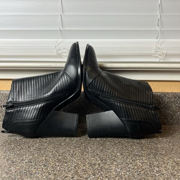 G by Guess Ankle High Heel Booties Womens 10M Black Faux Leather Zip Pointed Toe - Picture 5 of 11